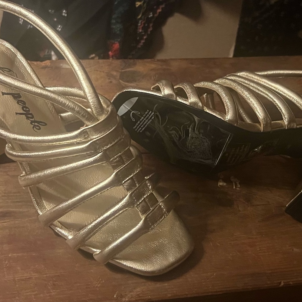 Free People Colette Gold chunky heel sandal size 8